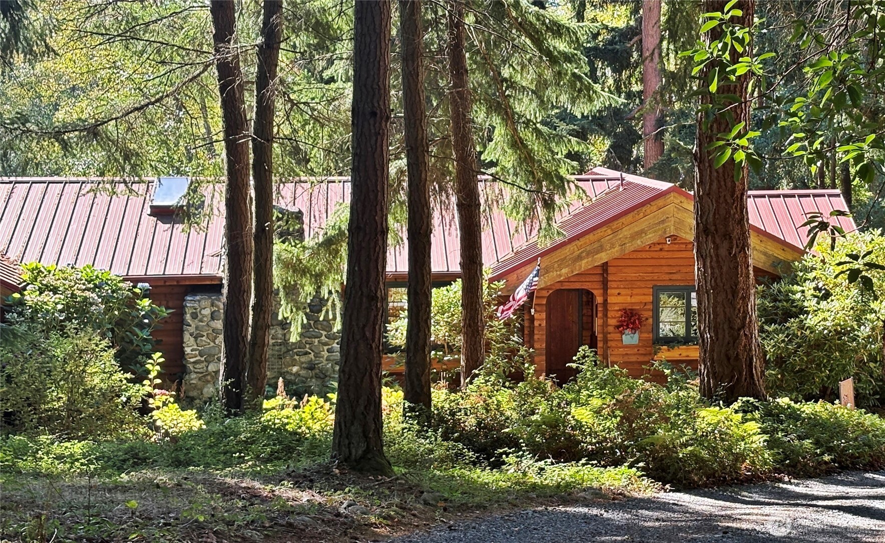 898 E Meadowood Lane , Freeland, WA 98249