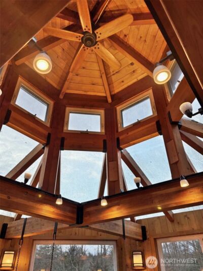 898 E Meadowood Lane , Freeland, WA 98249 - Photo 12