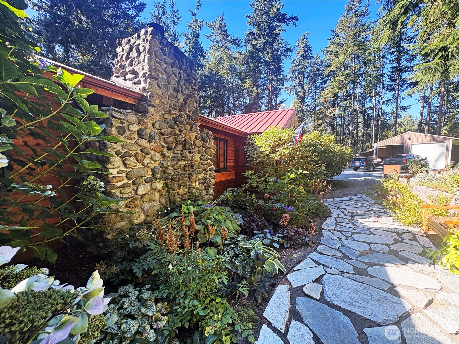 898 E Meadowood Lane , Freeland, WA 98249