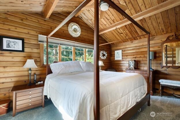 898 E Meadowood Lane , Freeland, WA 98249