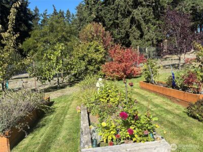 898 E Meadowood Lane , Freeland, WA 98249 - Photo 35