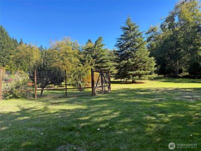 898 E Meadowood Lane , Freeland, WA 98249 - Photo 38