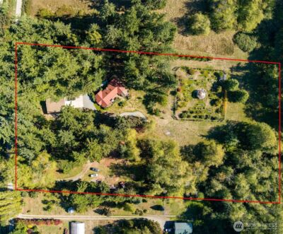 898 E Meadowood Lane , Freeland, WA 98249 - Photo 39