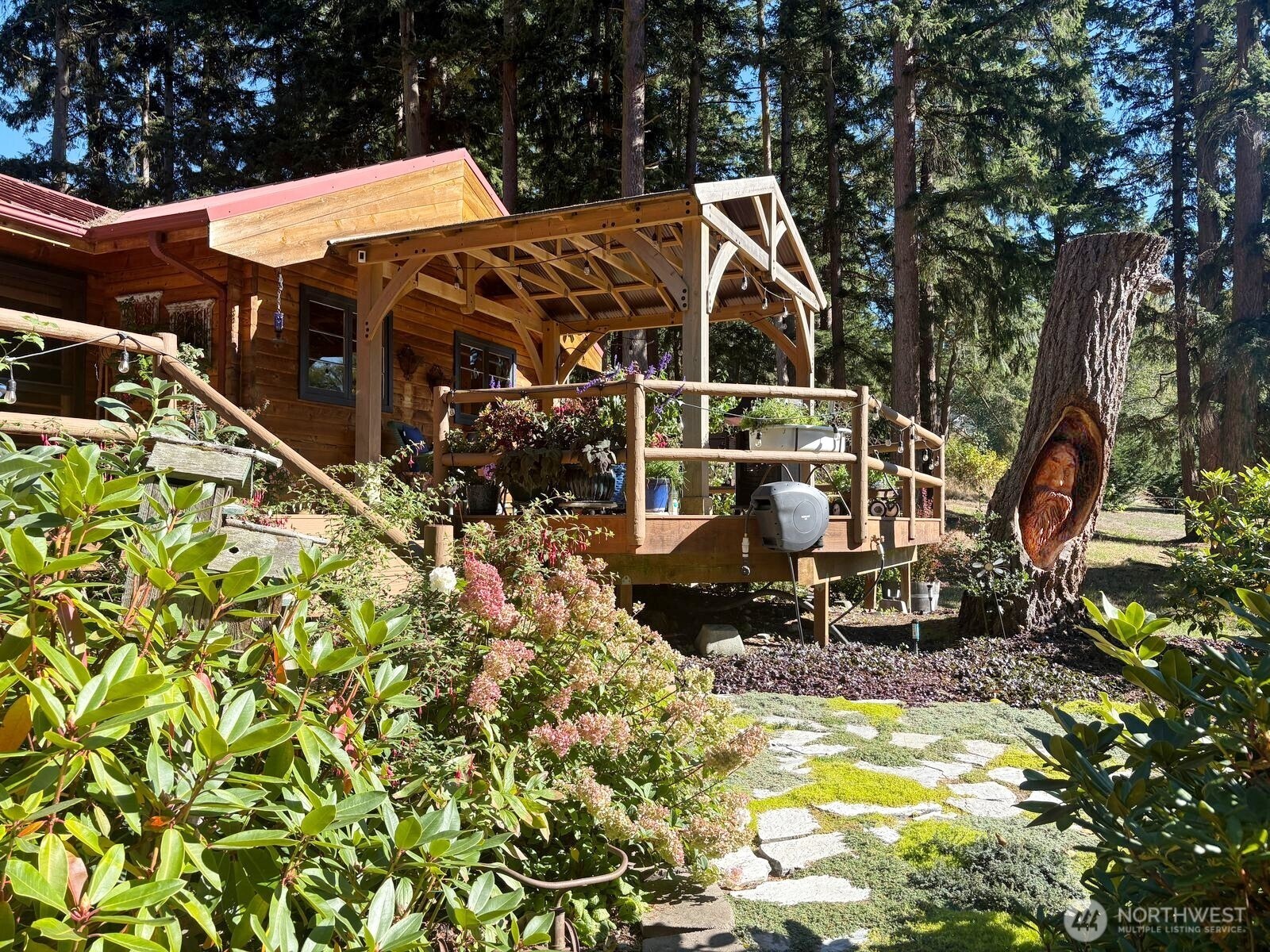 898 E Meadowood Lane , Freeland, WA 98249