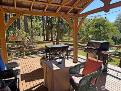 898 E Meadowood Lane , Freeland, WA 98249 - Photo 7