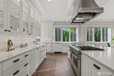 2121 109th Avenue SE, Bellevue, WA 98004 - Photo 13