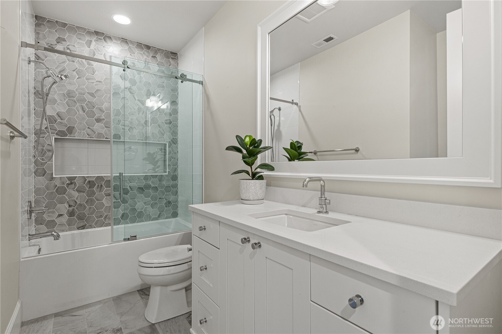 2121 109th Avenue SE, Bellevue, WA 98004