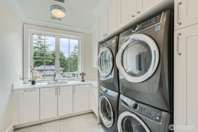 2121 109th Avenue SE, Bellevue, WA 98004 - Photo 25