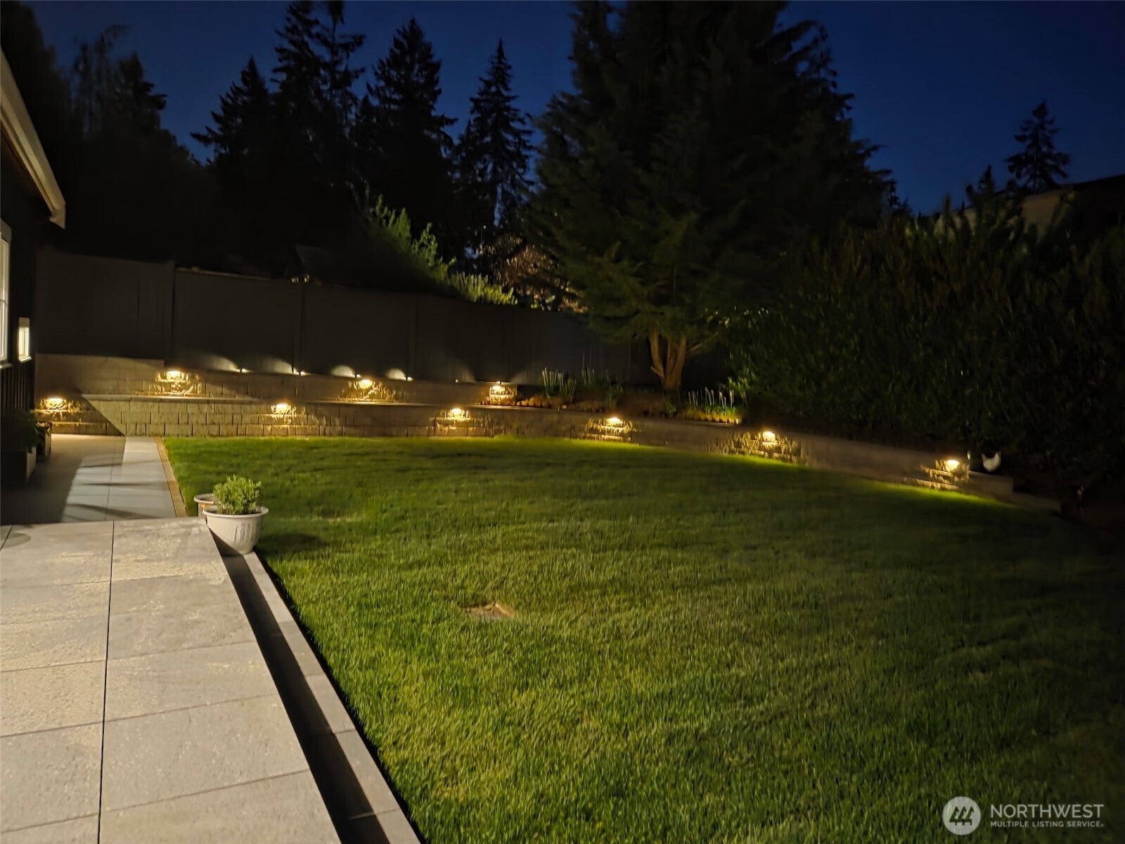 2121 109th Avenue SE, Bellevue, WA 98004