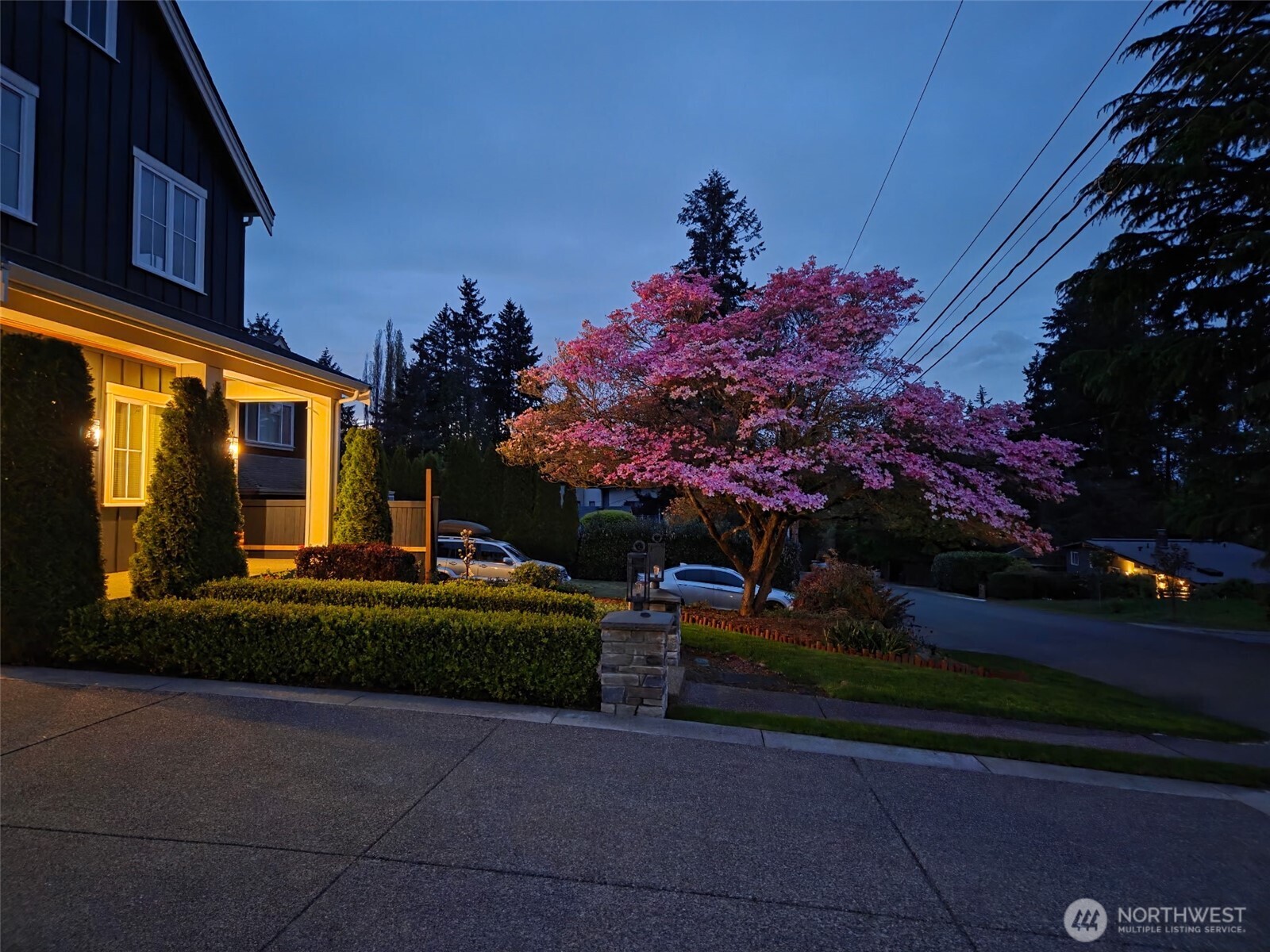 2121 109th Avenue SE, Bellevue, WA 98004