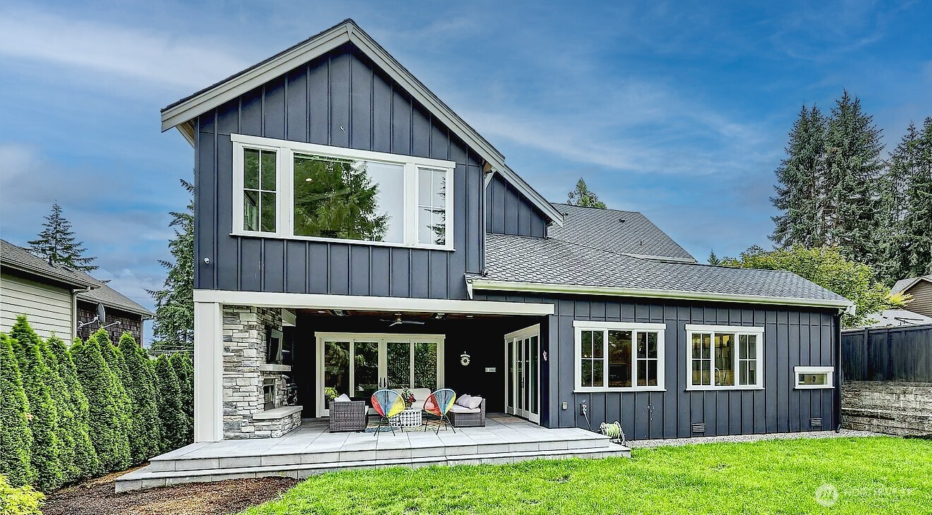 2121 109th Avenue SE, Bellevue, WA 98004