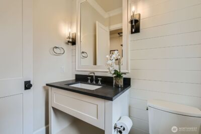 2121 109th Avenue SE, Bellevue, WA 98004 - Photo 6