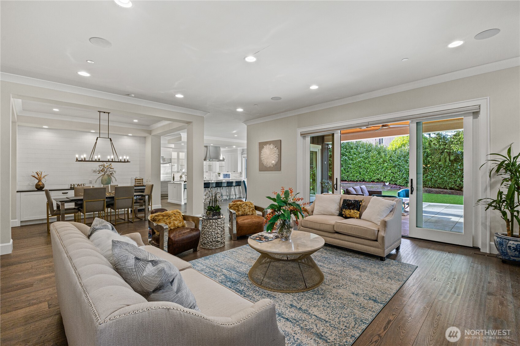 2121 109th Avenue SE, Bellevue, WA 98004