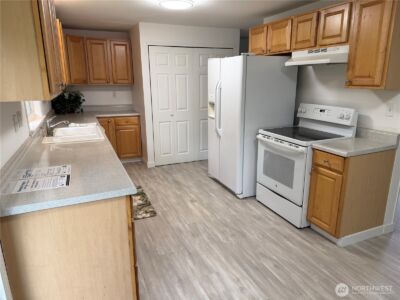 23341 SE 266th Street , Maple Valley, WA 98038 - Photo 8