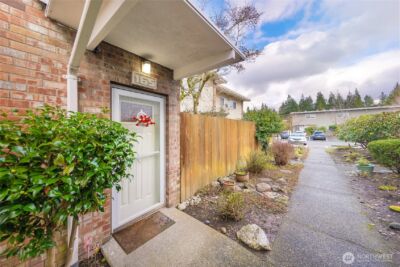 5713 122nd Avenue SE #165, Bellevue, WA 98006