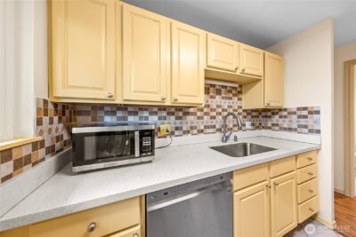 5713 122nd Avenue SE #165, Bellevue, WA 98006 - Photo 10