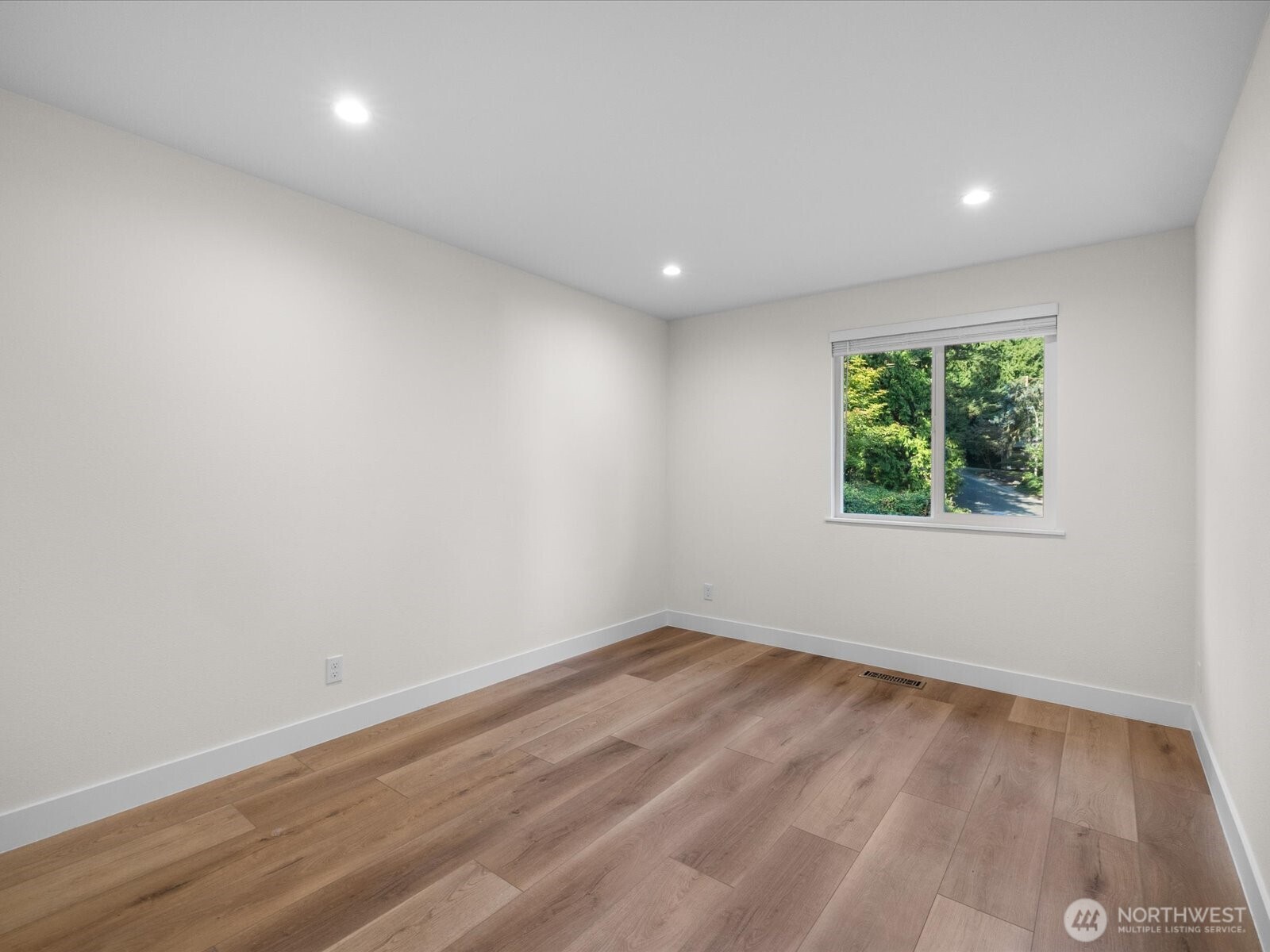 3432 175th Avenue NE, Redmond, WA 98052