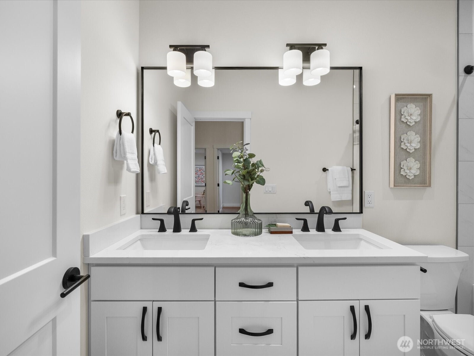 3432 175th Avenue NE, Redmond, WA 98052