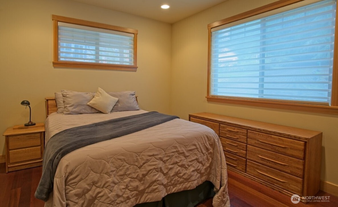 3729 W Sequim Bay Road , Sequim, WA 98382-8426