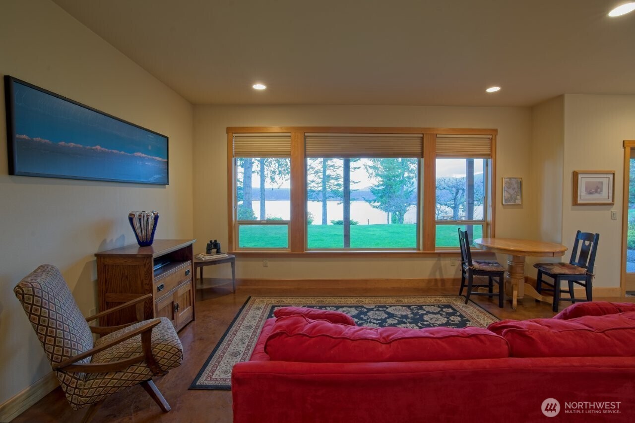 3729 W Sequim Bay Road , Sequim, WA 98382-8426
