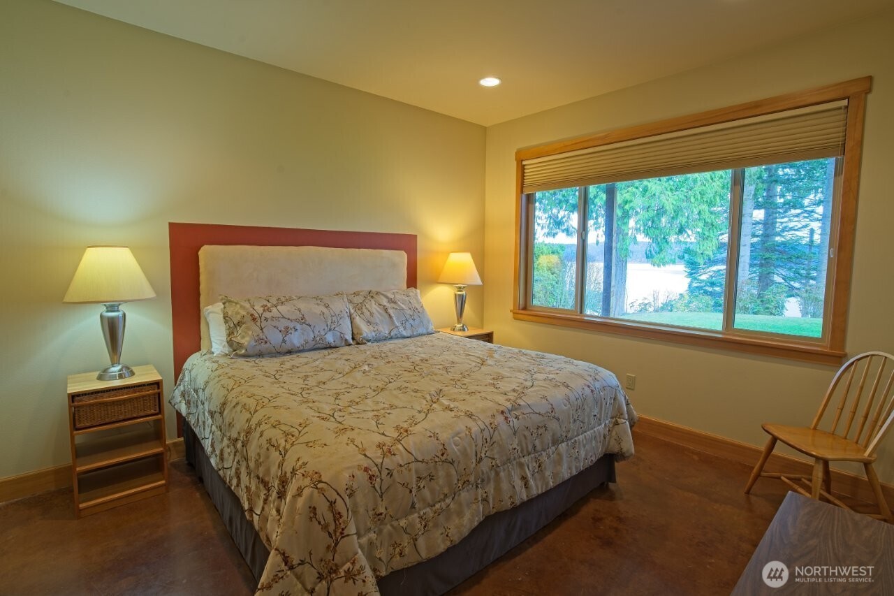 3729 W Sequim Bay Road , Sequim, WA 98382-8426