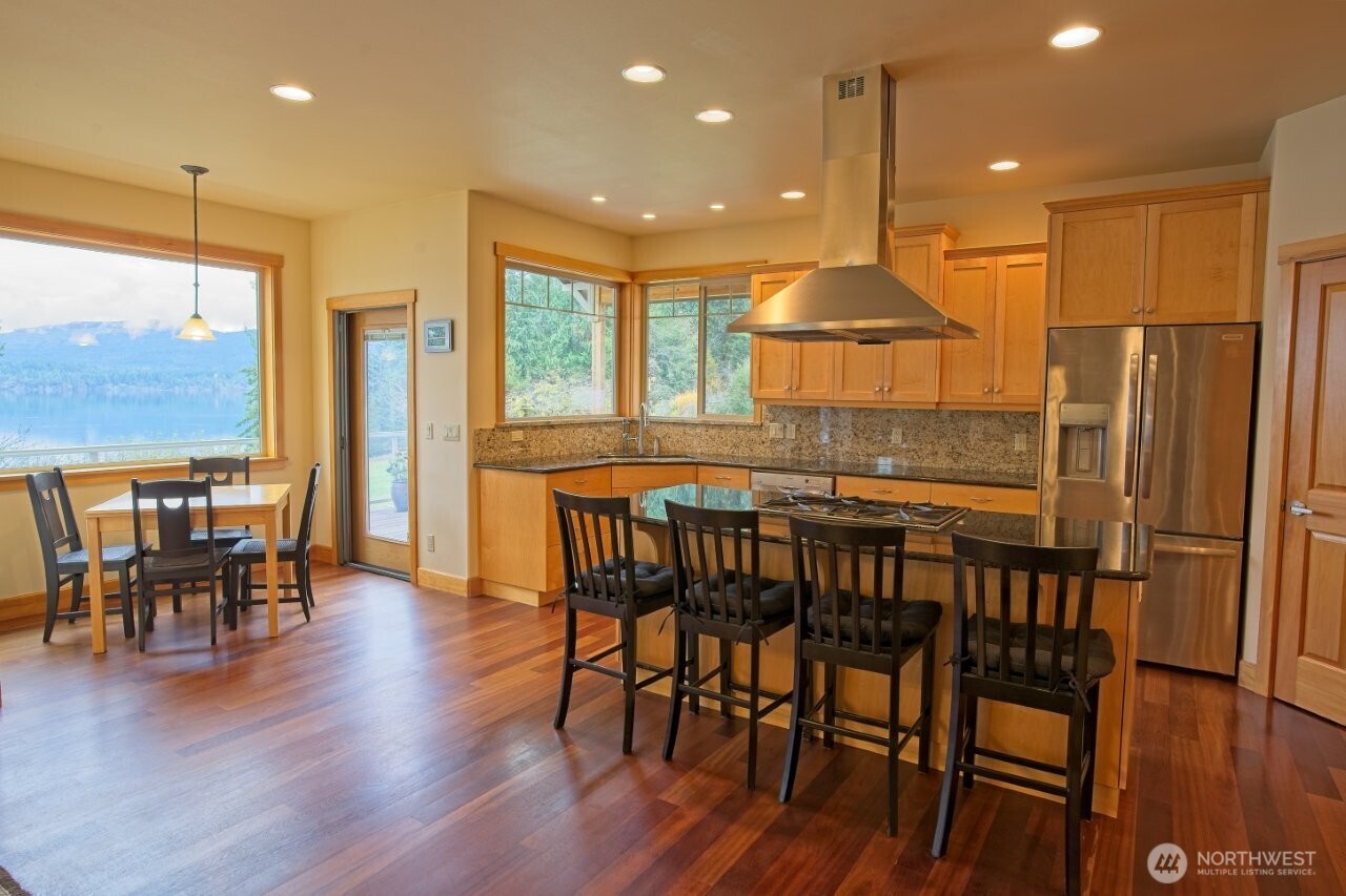 3729 W Sequim Bay Road , Sequim, WA 98382-8426