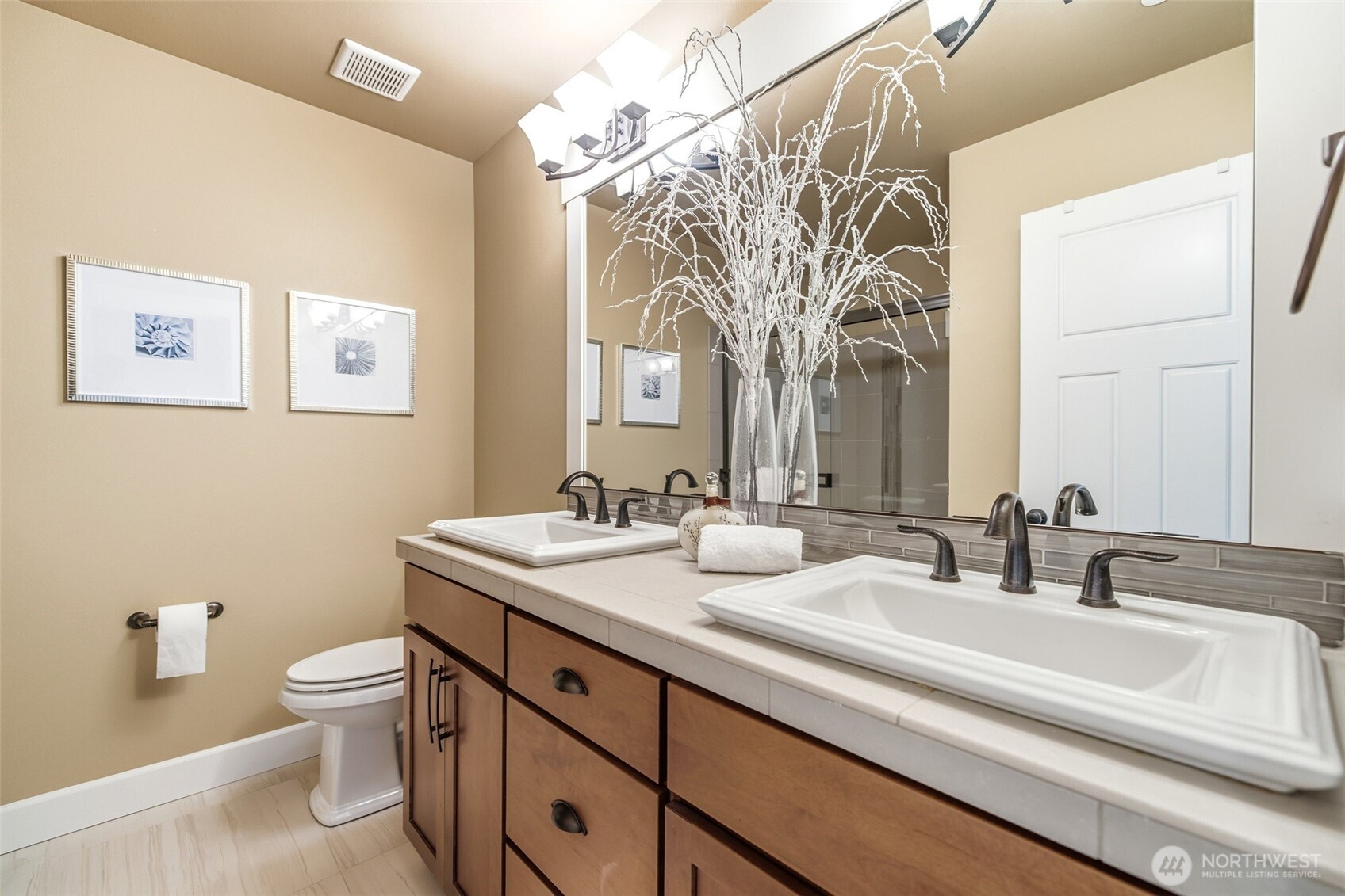 971 NE Ellis Drive #5.2, Issaquah, WA 98029-7823