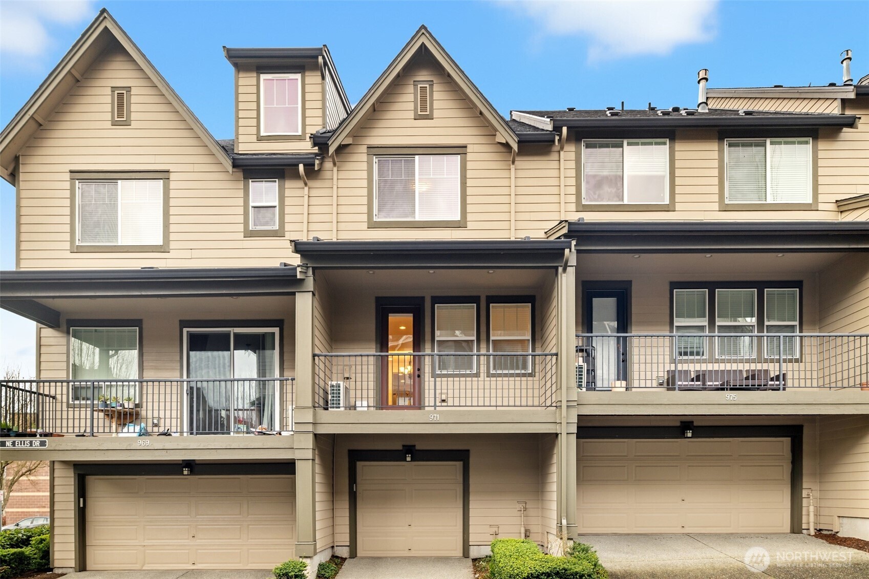 971 NE Ellis Drive #5.2, Issaquah, WA 98029-7823