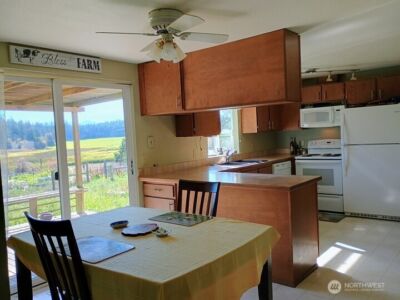 3295 Hastings Avenue , Port Townsend, WA 98368 - Photo 6