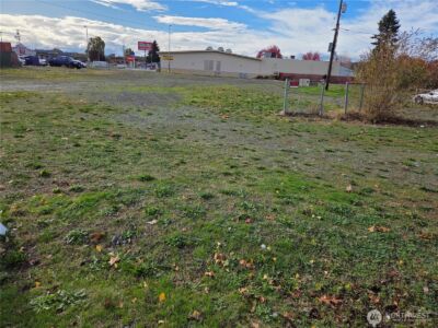 225 Auburn Way S, Auburn, WA 98002 - Photo 4