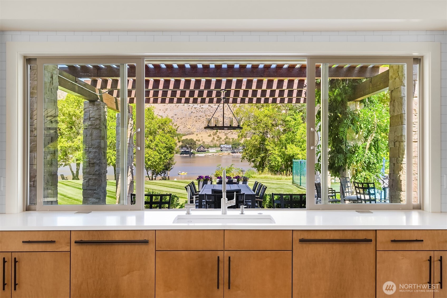 252 Vineyard Drive , Orondo, WA 98843