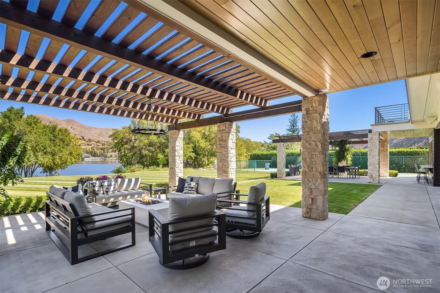 252 Vineyard Drive , Orondo, WA 98843