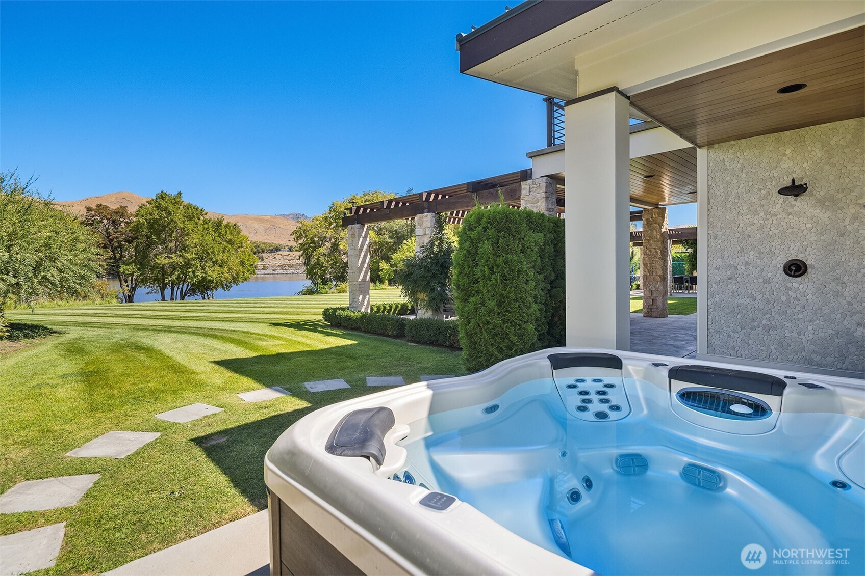 252 Vineyard Drive , Orondo, WA 98843