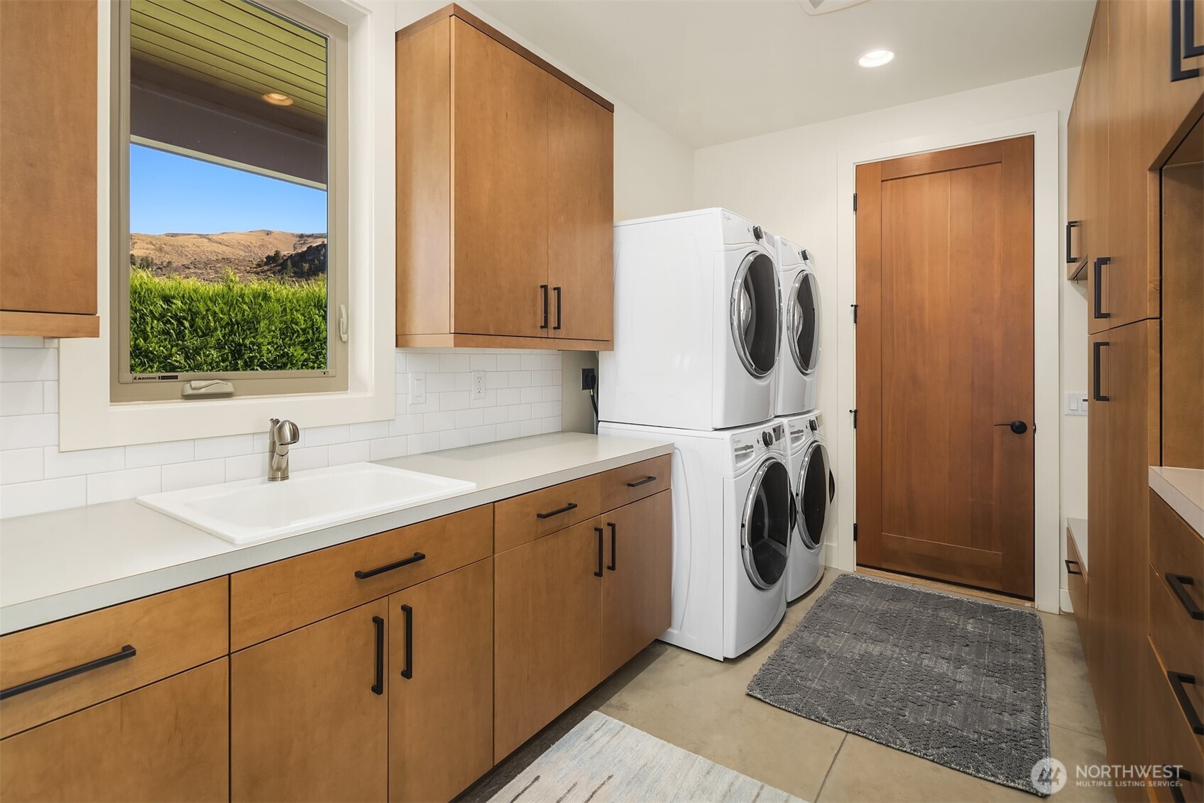 252 Vineyard Drive , Orondo, WA 98843