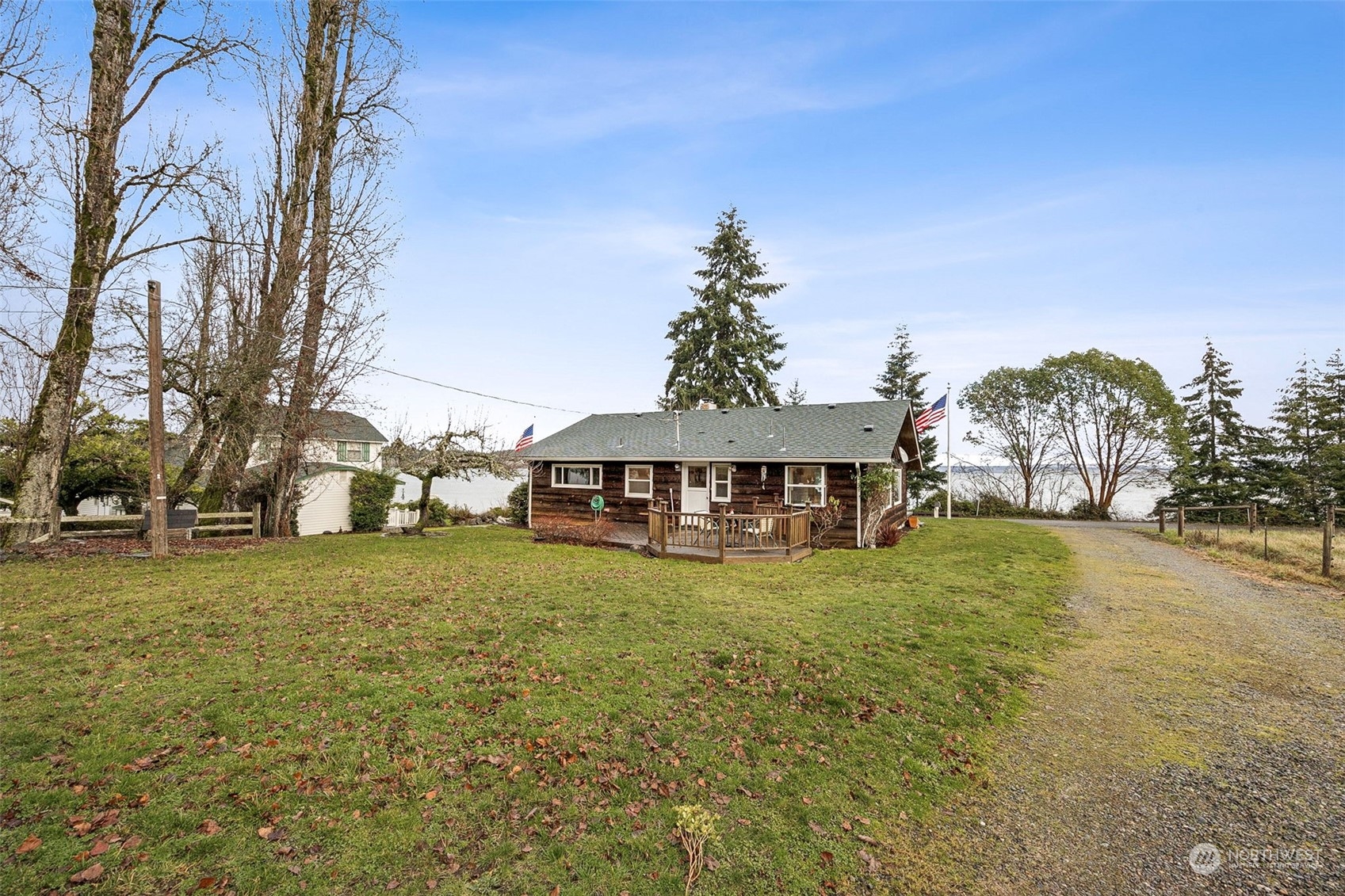 9026 Villa Beach Road , Anderson Island, WA 98303