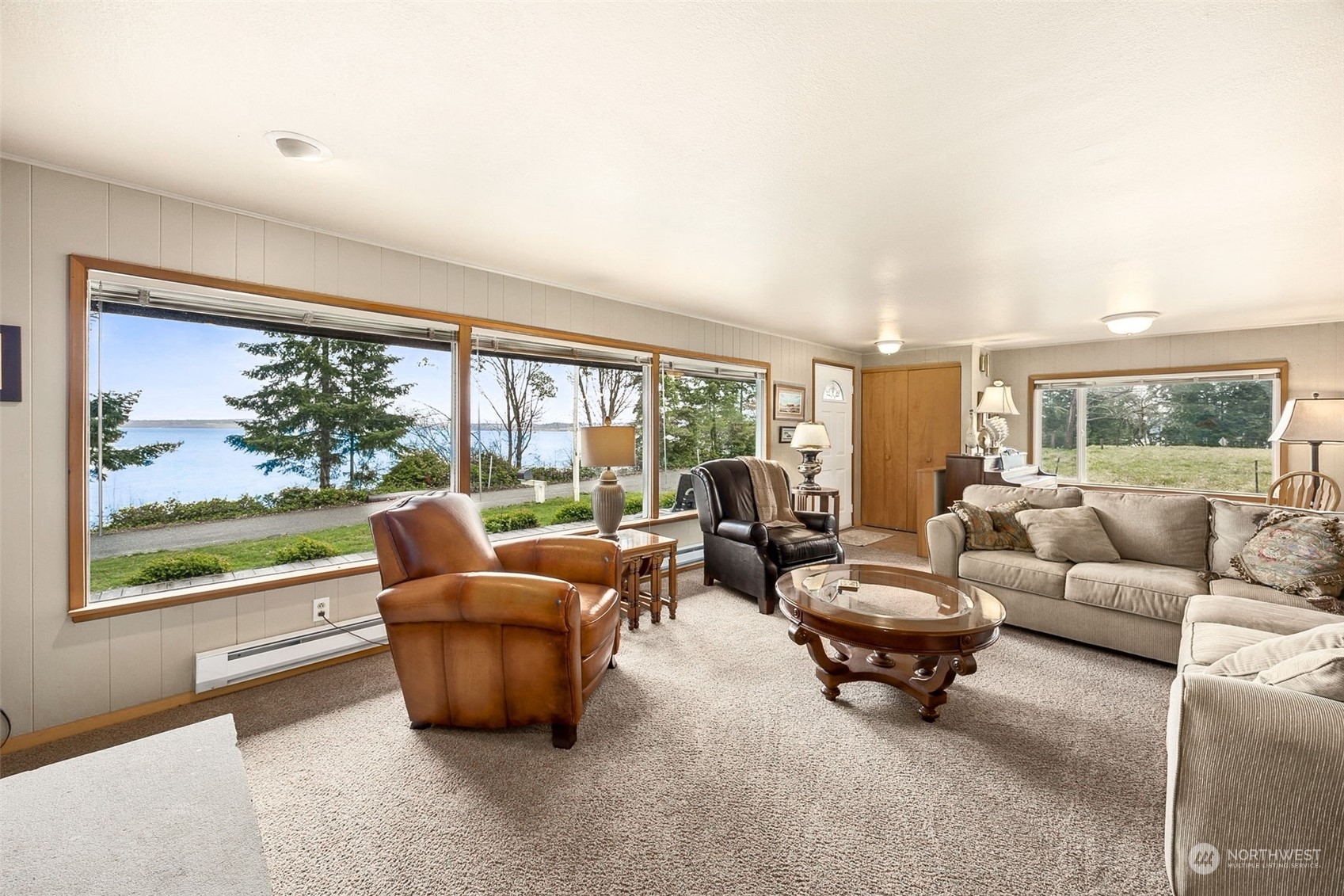 9026 Villa Beach Road , Anderson Island, WA 98303