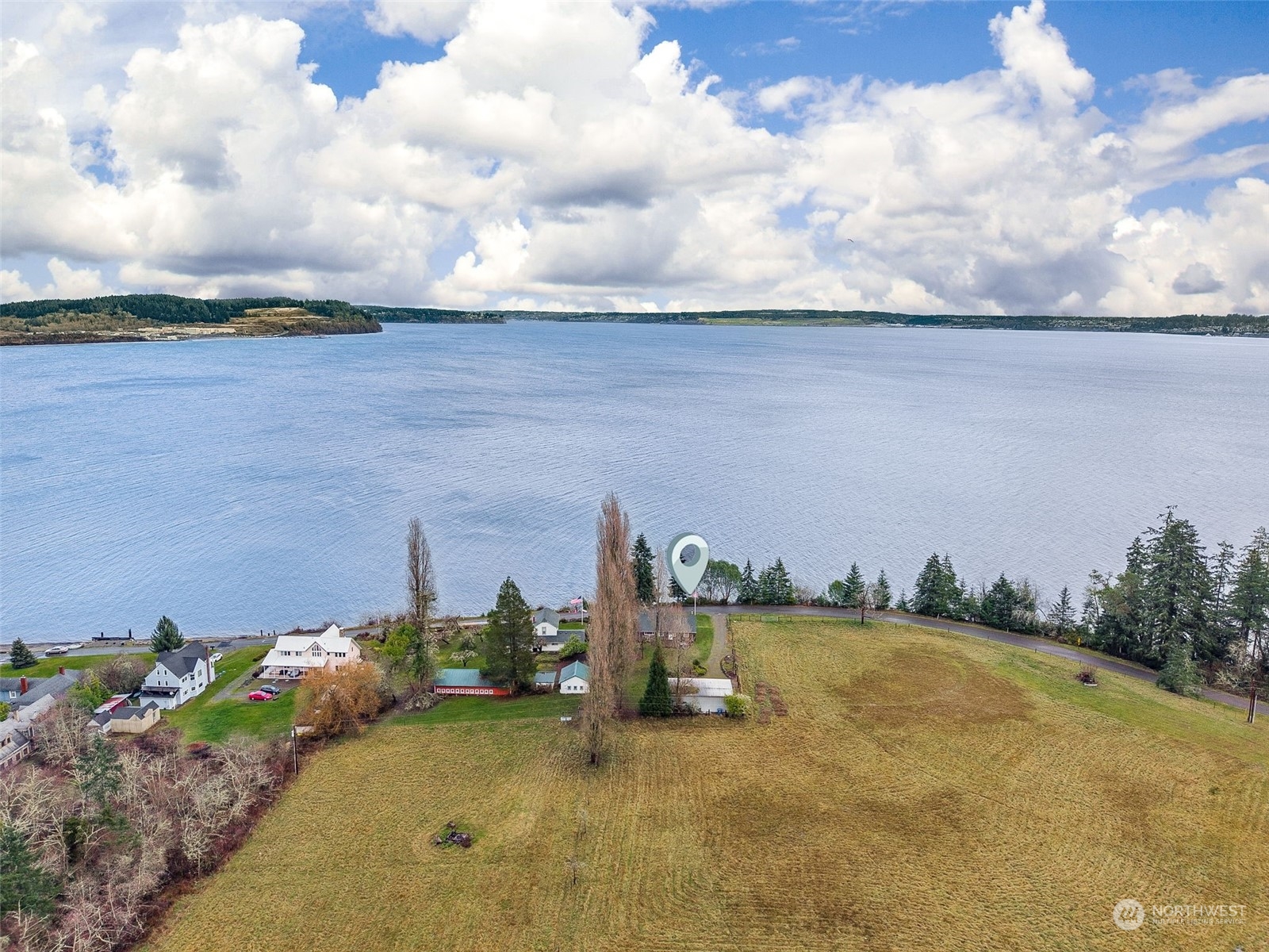 9026 Villa Beach Road , Anderson Island, WA 98303