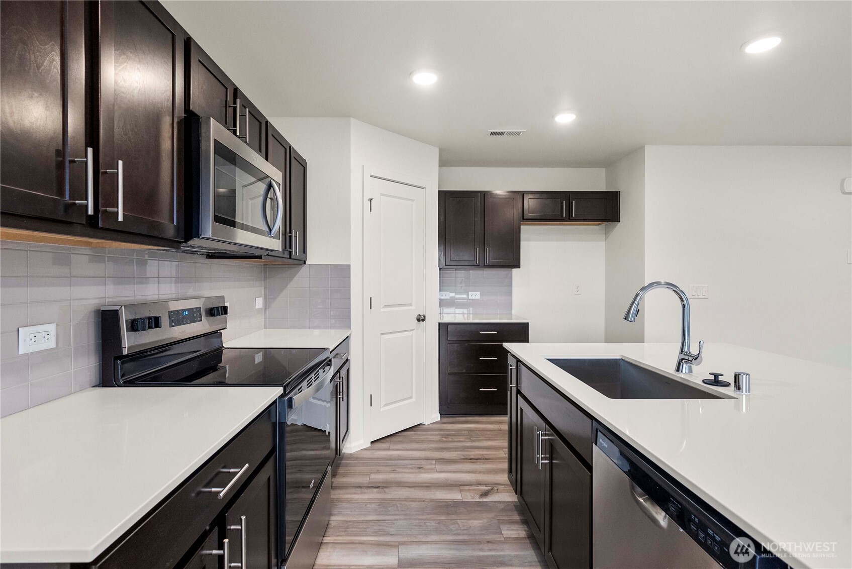 643 Salzer Creek Drive , Centralia, WA 98531