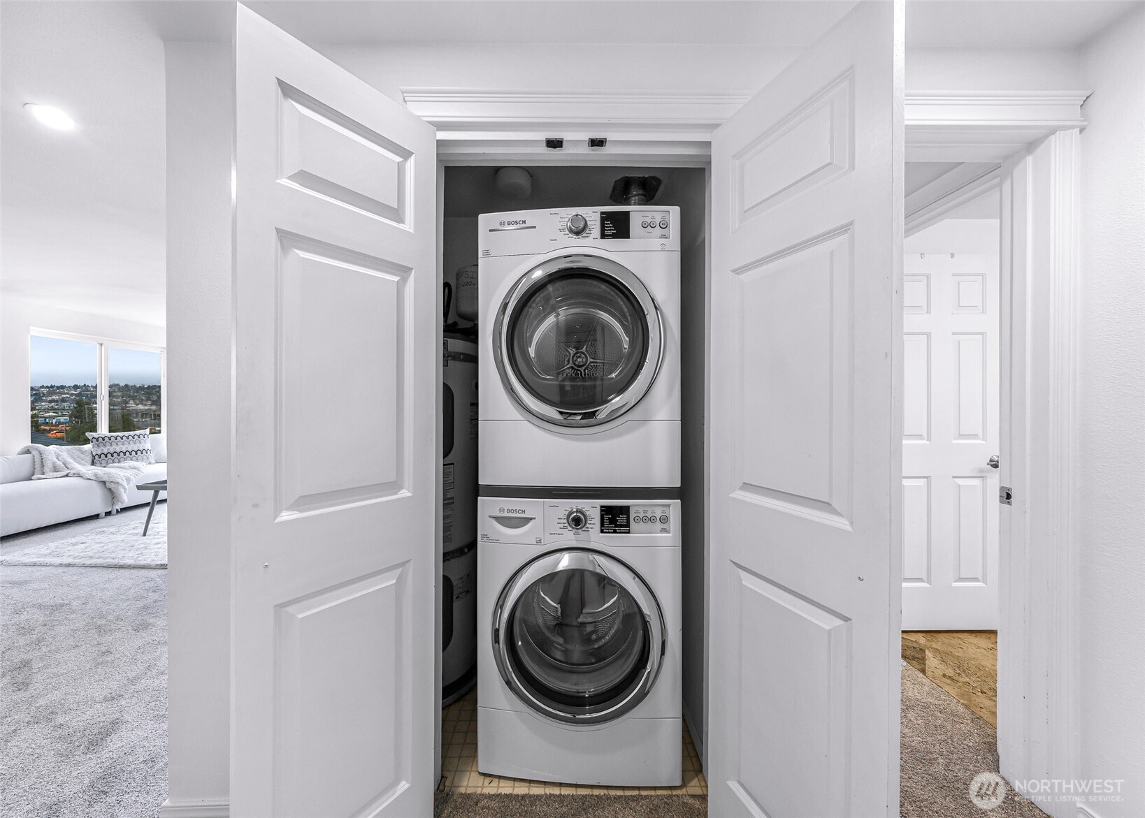 3228 21st Avenue W #300, Seattle, WA 98199