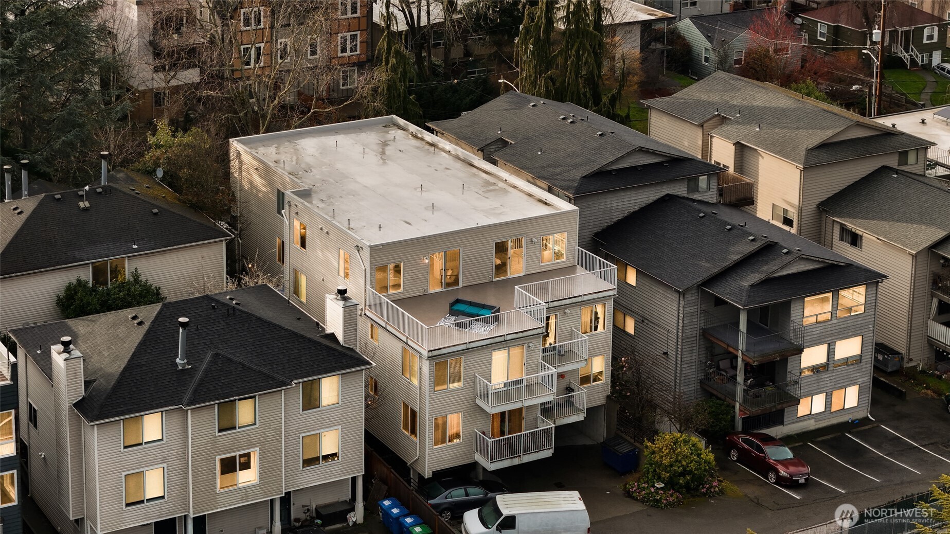 3228 21st Avenue W #300, Seattle, WA 98199