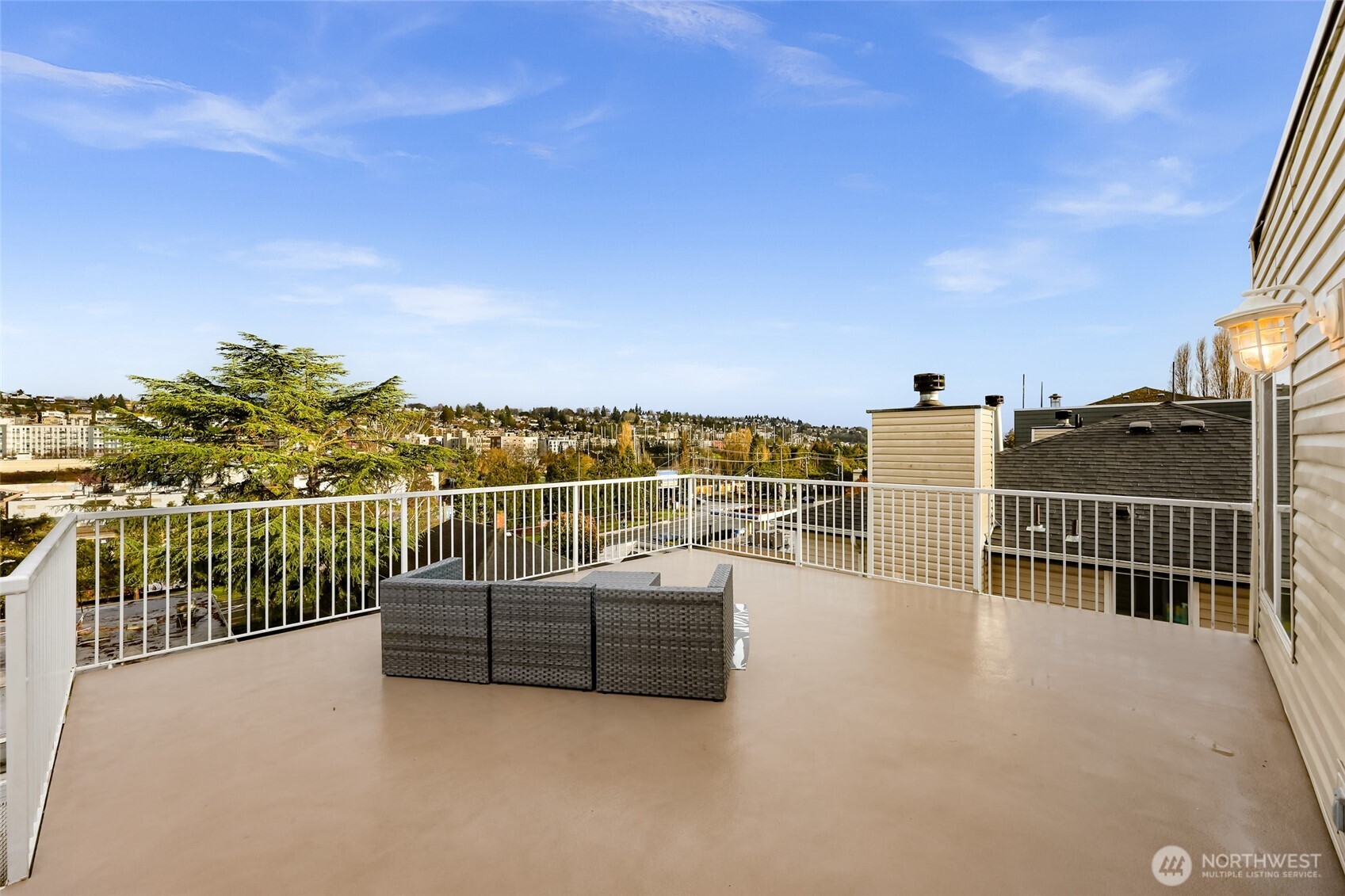 3228 21st Avenue W #300, Seattle, WA 98199