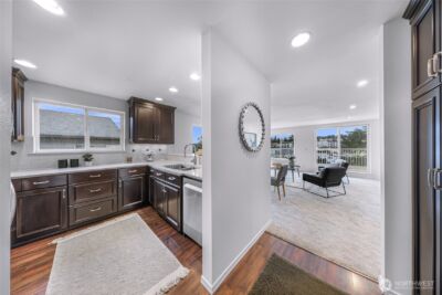 3228 21st Avenue W #300, Seattle, WA 98199 - Photo 6