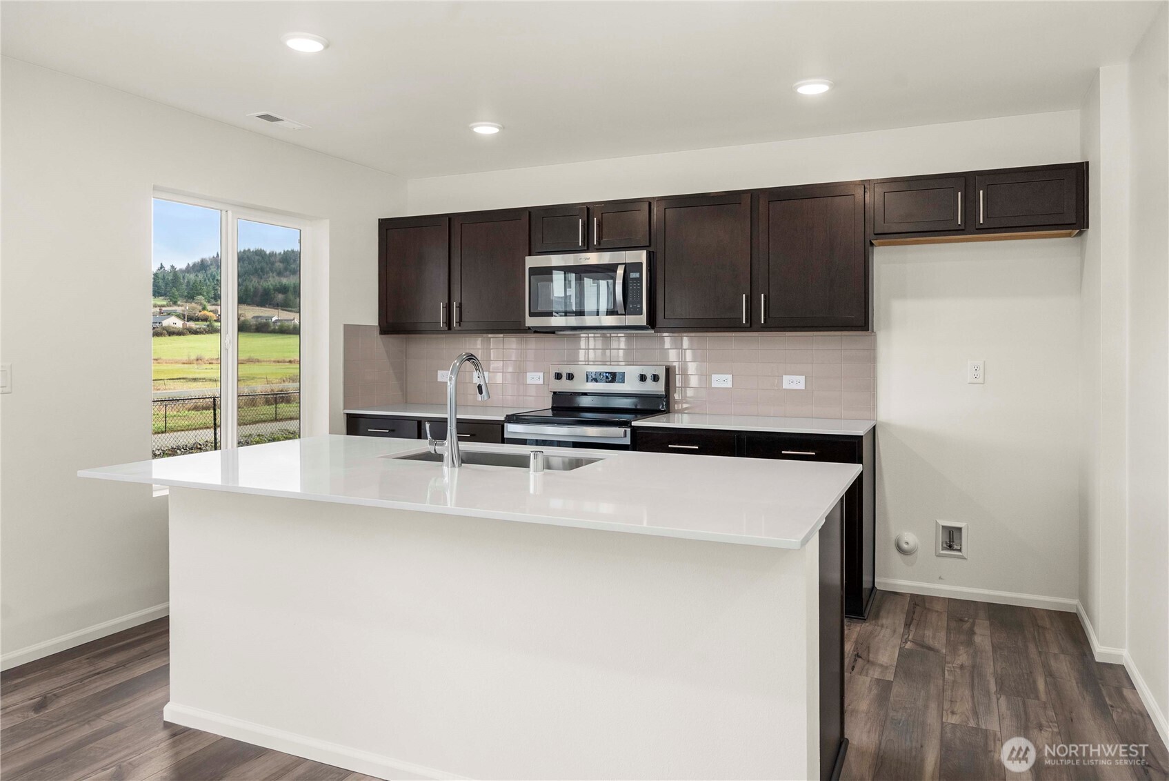 1356 Salzer Creek Drive , Centralia, WA 98531