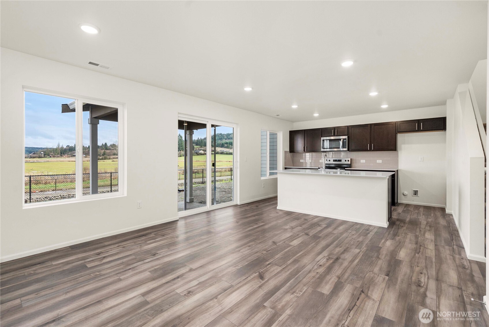 1356 Salzer Creek Drive , Centralia, WA 98531