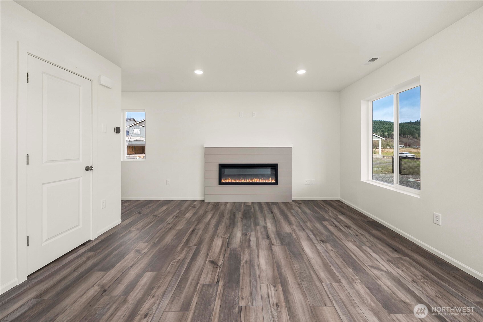 1356 Salzer Creek Drive , Centralia, WA 98531