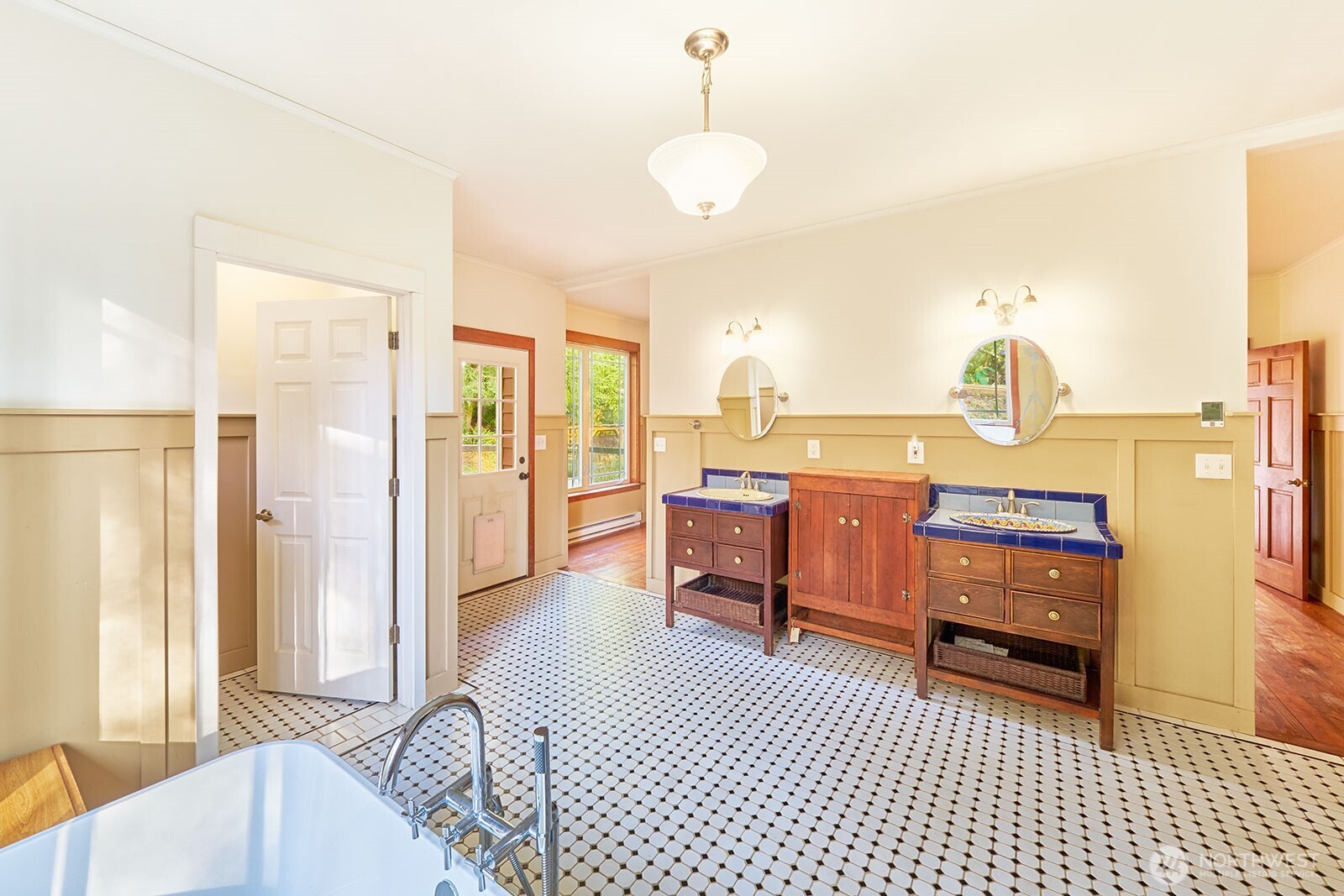 2147 Klahanee Drive , Ilwaco, WA 98624