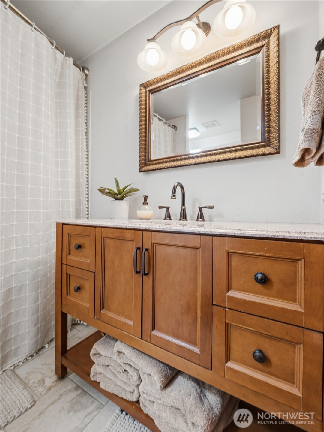 18703 SE 384th Street , Auburn, WA 98092