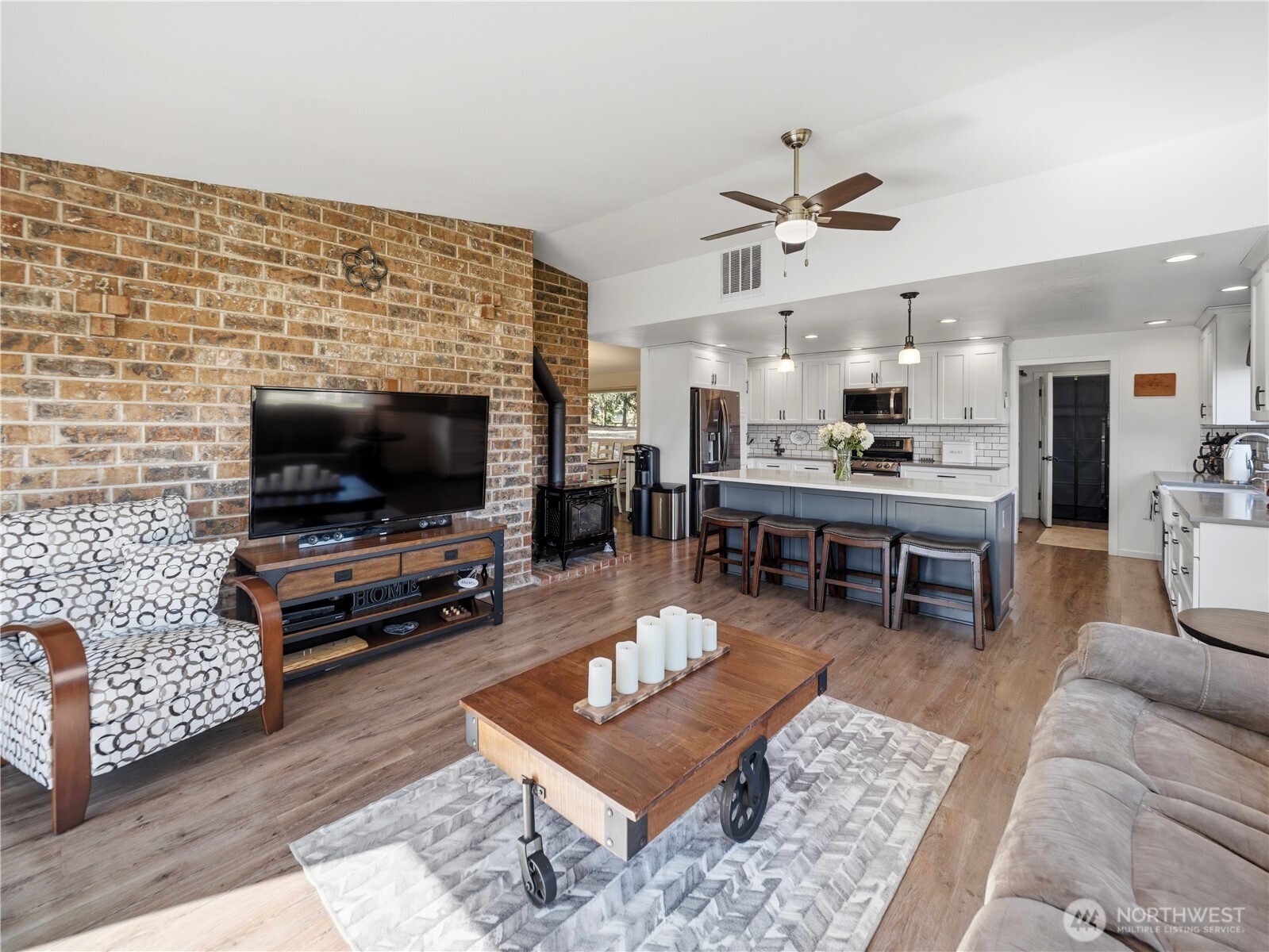 18703 SE 384th Street , Auburn, WA 98092