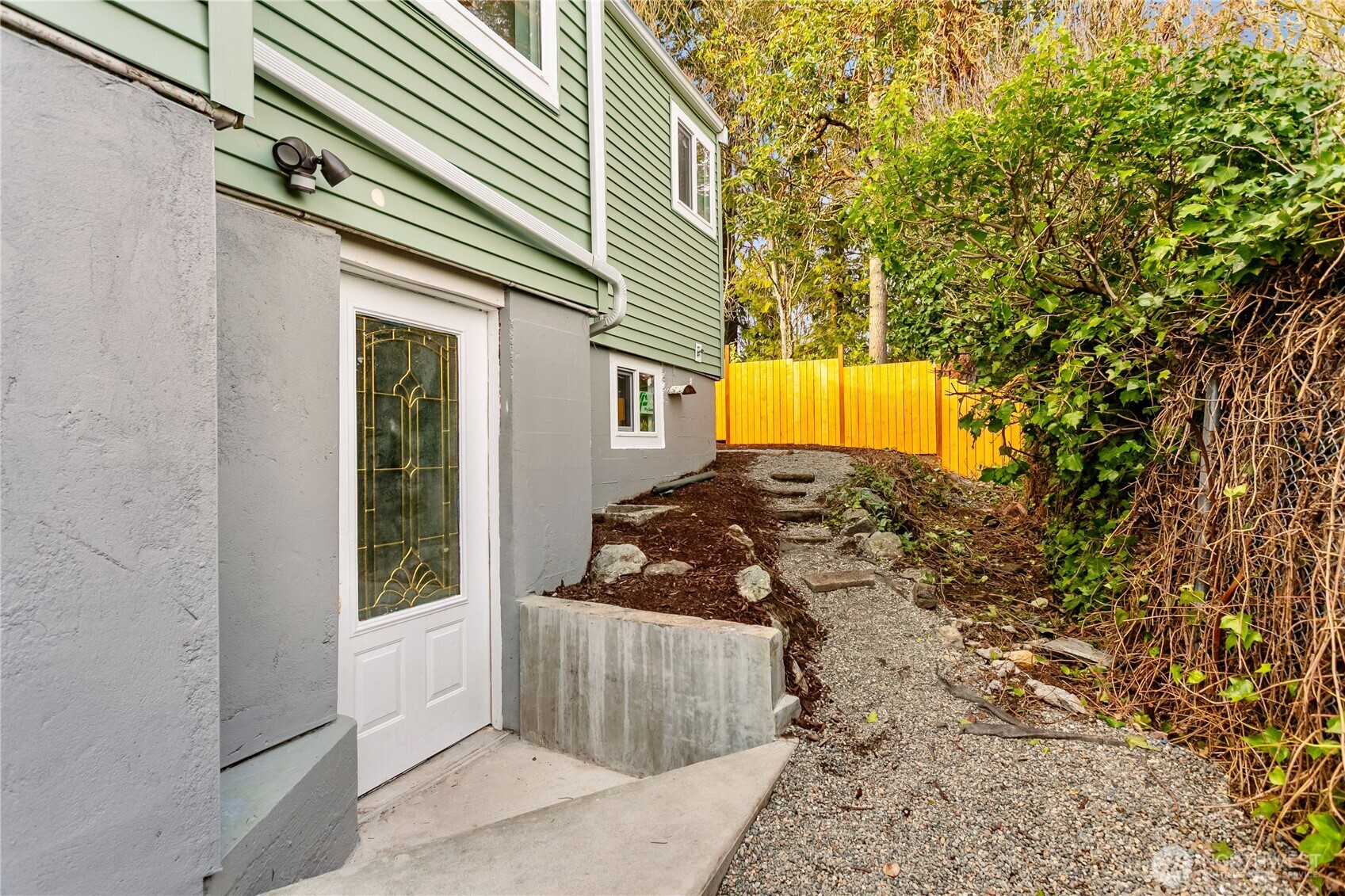 3110 11th Street , Bremerton, WA 98312