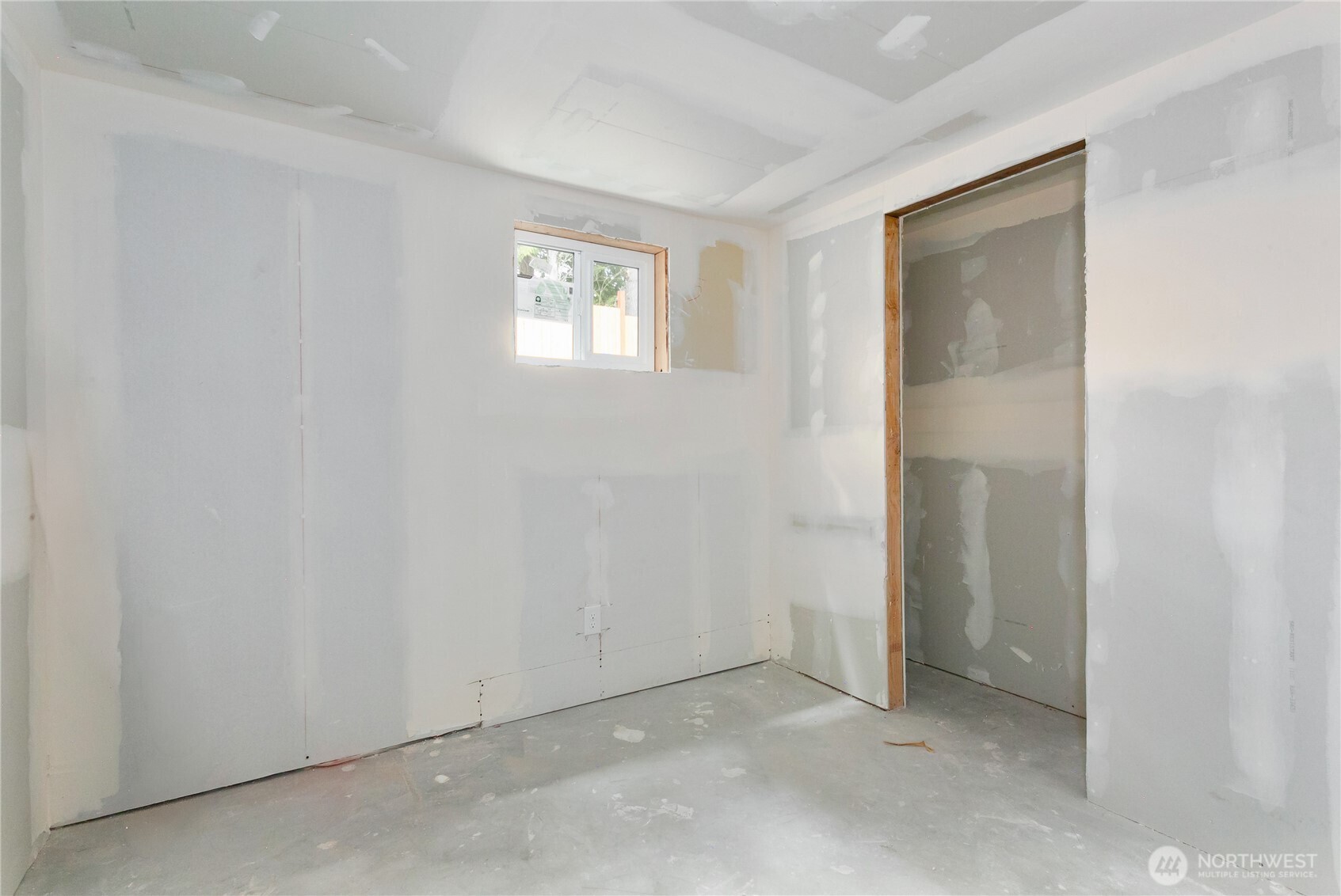 3110 11th Street , Bremerton, WA 98312